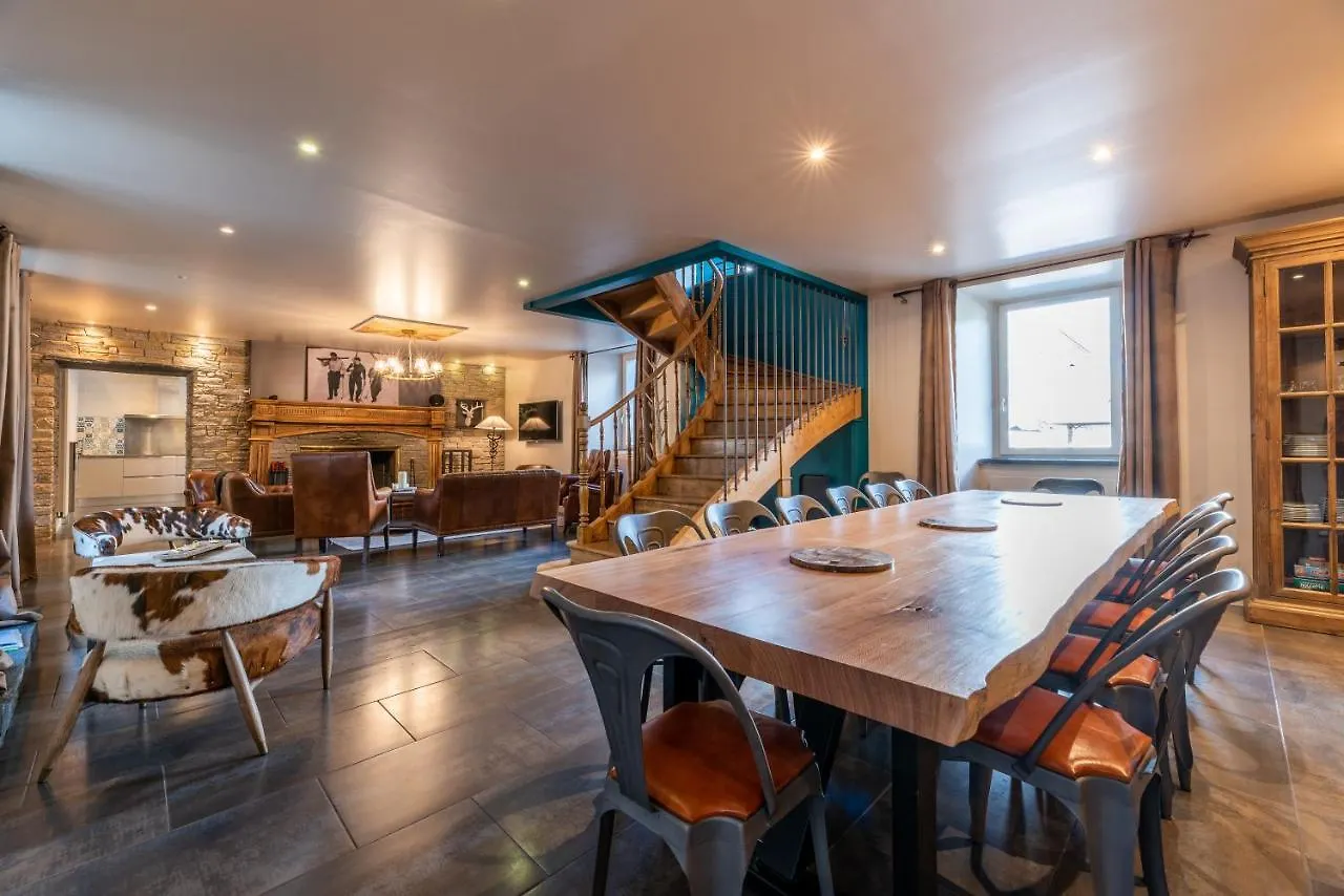 Kasalilou Kasalodge, Gites De Prestige Vignec Holiday home