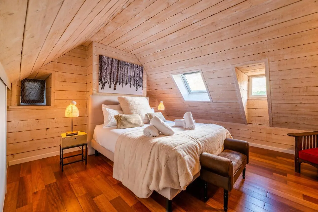 Kasalilou Kasalodge, Gites De Prestige Vignec Holiday home